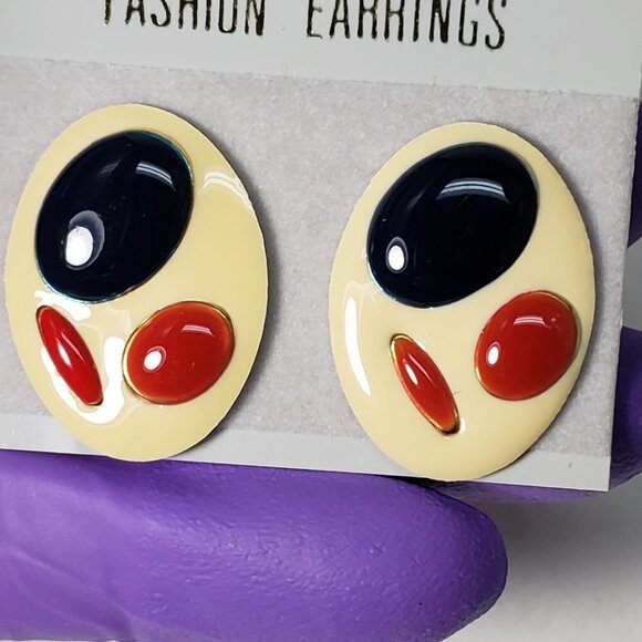 Elegant Oval Teardrop Earrings | Colorful 0.9-Inch | Women’s Fashion Jewelry - Picture 4 of 8